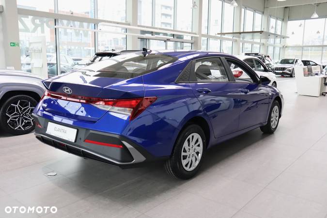 Hyundai Elantra 1.6 Modern - 5