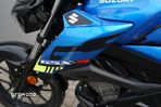 Suzuki GSX - 17