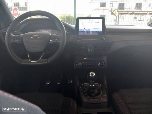 Ford Focus 1.0 EcoBoost ST-Line - 11