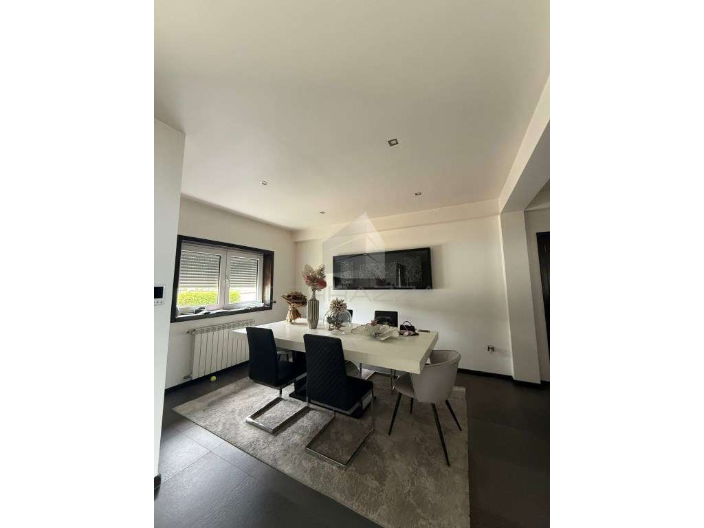 Casa de luxo à entrada da cidade de chaves-13