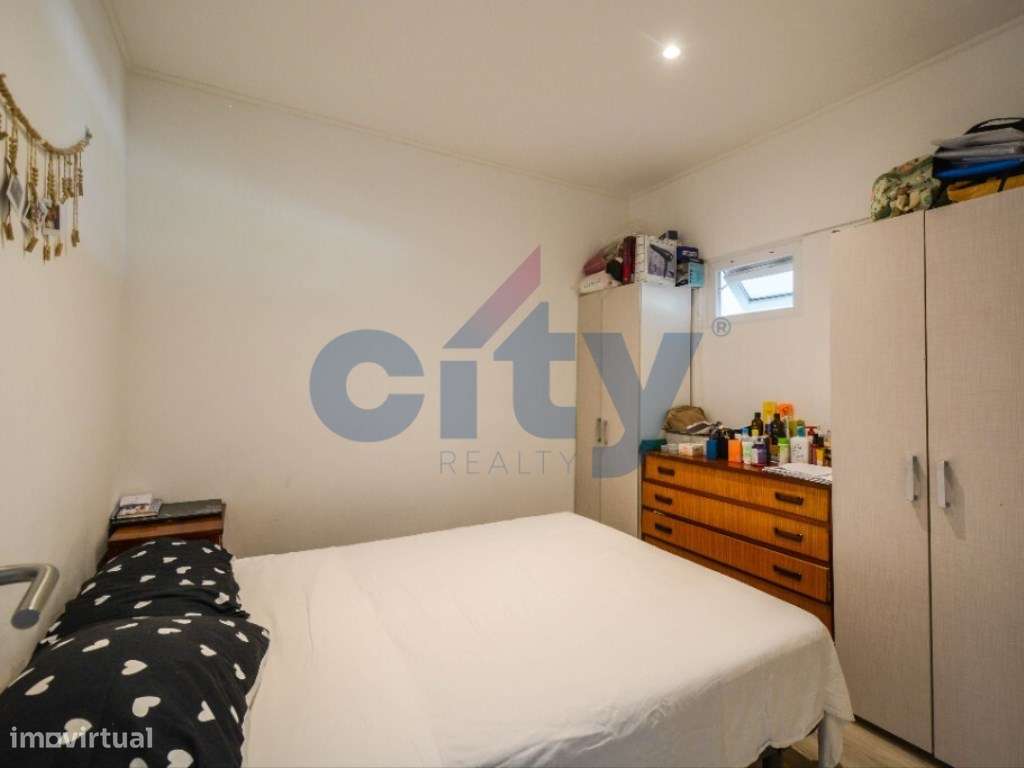 T1+1 Totalmente Remodelado com Varanda e Marquise | Pronto a Habita...-14