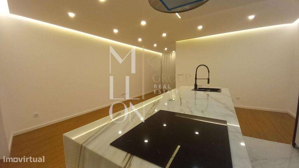 Apartamento T2+1 com Terraço | A 50 metros da Praia – Póvoa de Varzim - Grande imagem: 2/19