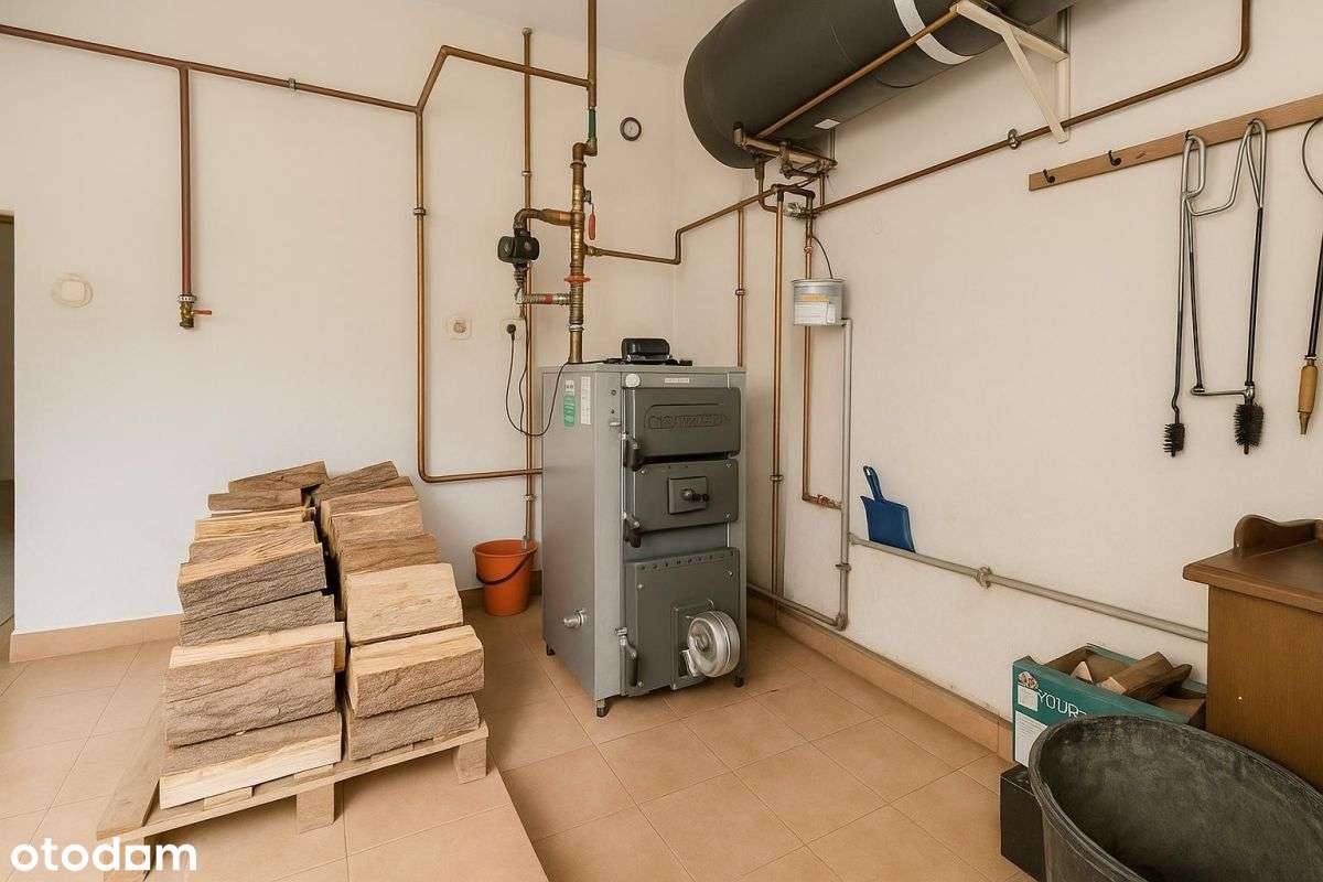 Dom 6 pokoi działka 852 m², ogród, garaże, taras-10