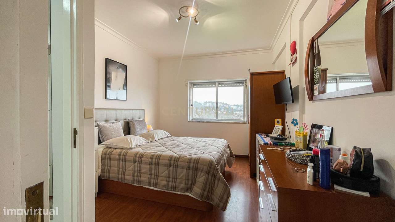 Apartamento T2 Remodelado - Agualva-17