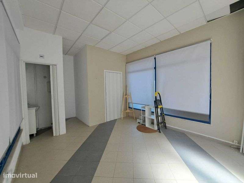 Arrenda-se Loja ou Escritório - Grande imagem: 4/6