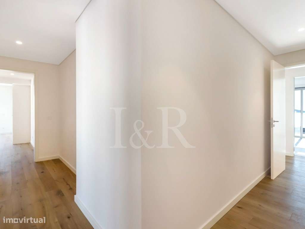 Penthouse T4+1 com terraço, piscina e vista rio no Dafundo, Oeiras-23