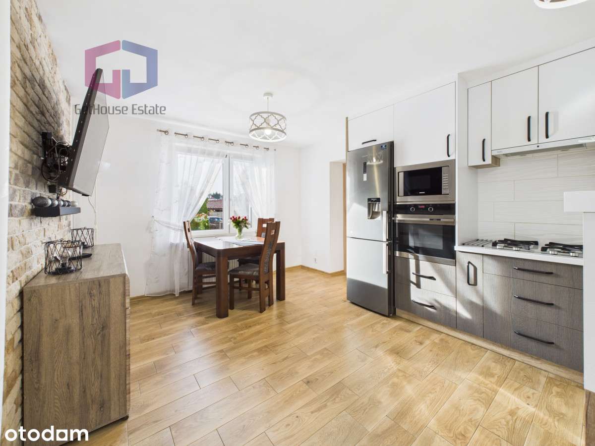 Dom bliźniak z dużą działką w Bartągu-1