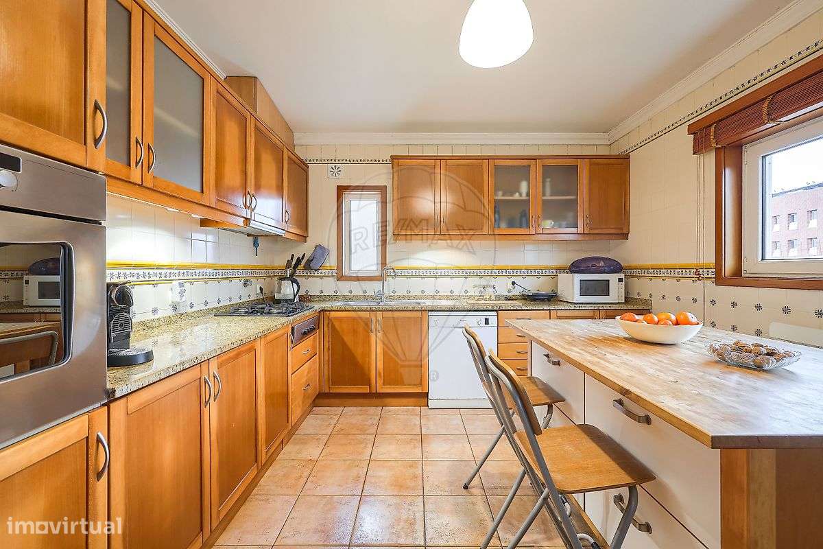 Moradia T4 para venda - Grande imagem: 2/26