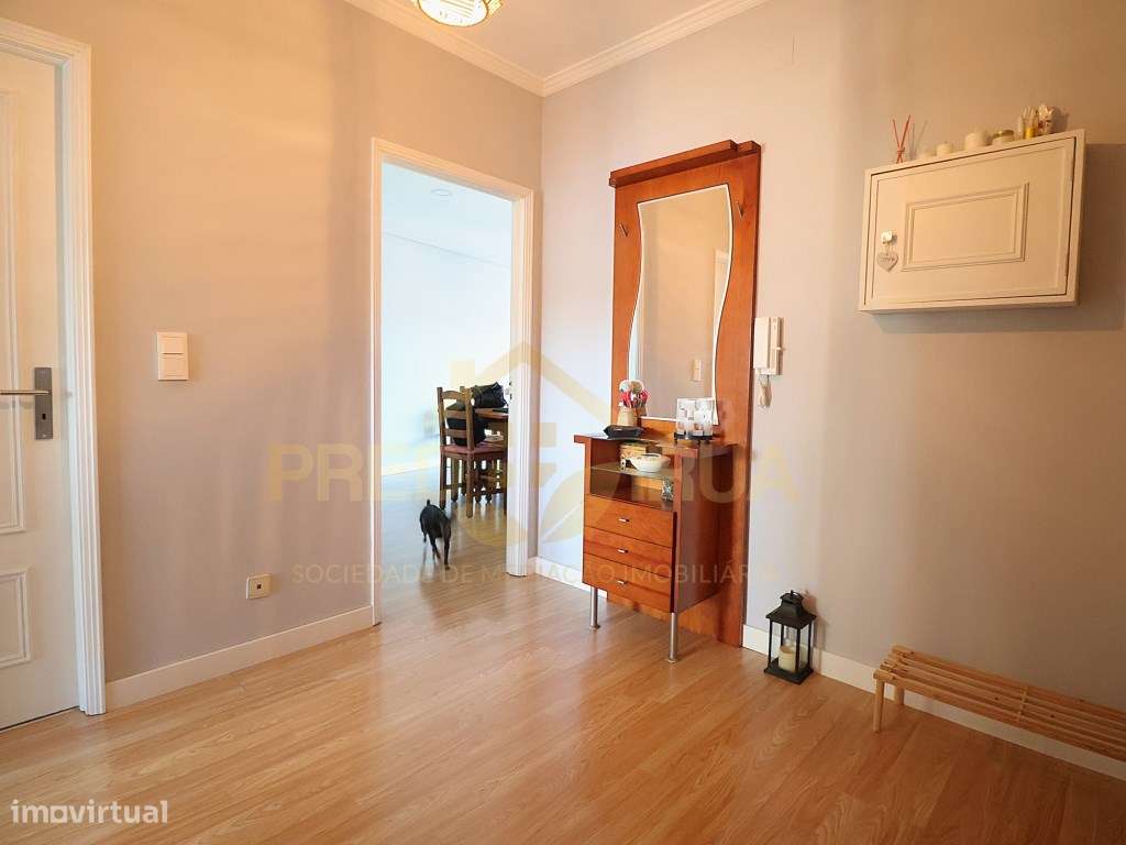 Apartamento T2 S. Félix da Marinha em condominio fechado-11
