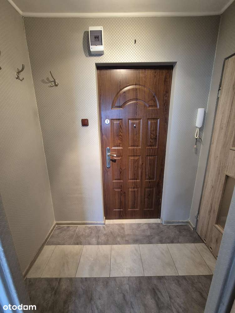 Umeblowana Kawalerka BEZ PROWIZJI - spółdzielczo-własnościowe prawo-7