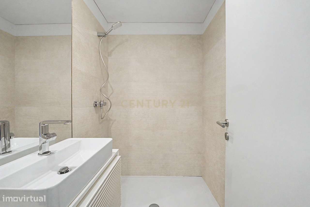 Apartamento T4 Exclusivo em Primeira Linha de Mar | Canidelo-14