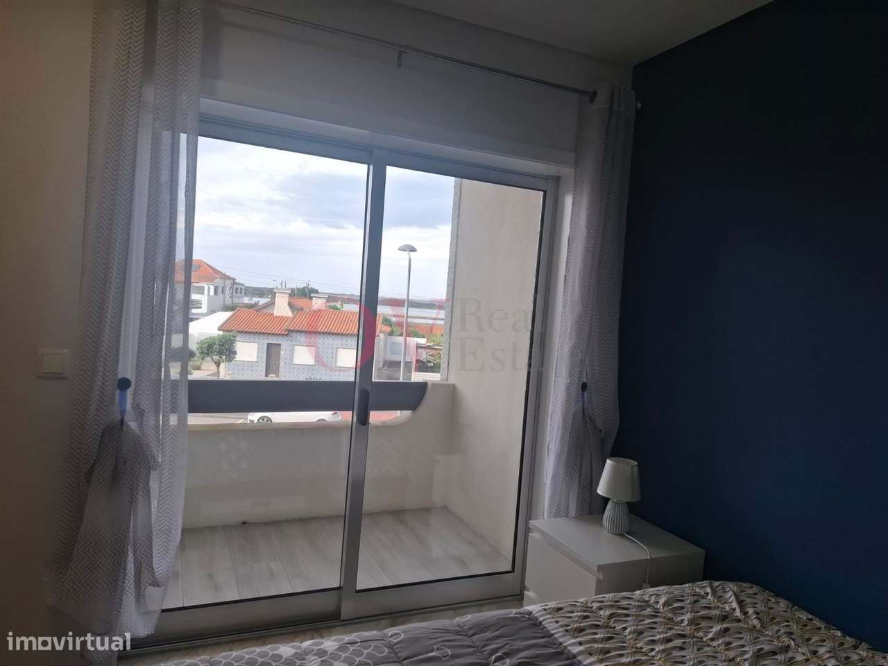 Apartamento T2 na Praia da Barra com 4 varandas e vista de Ria, para v-12