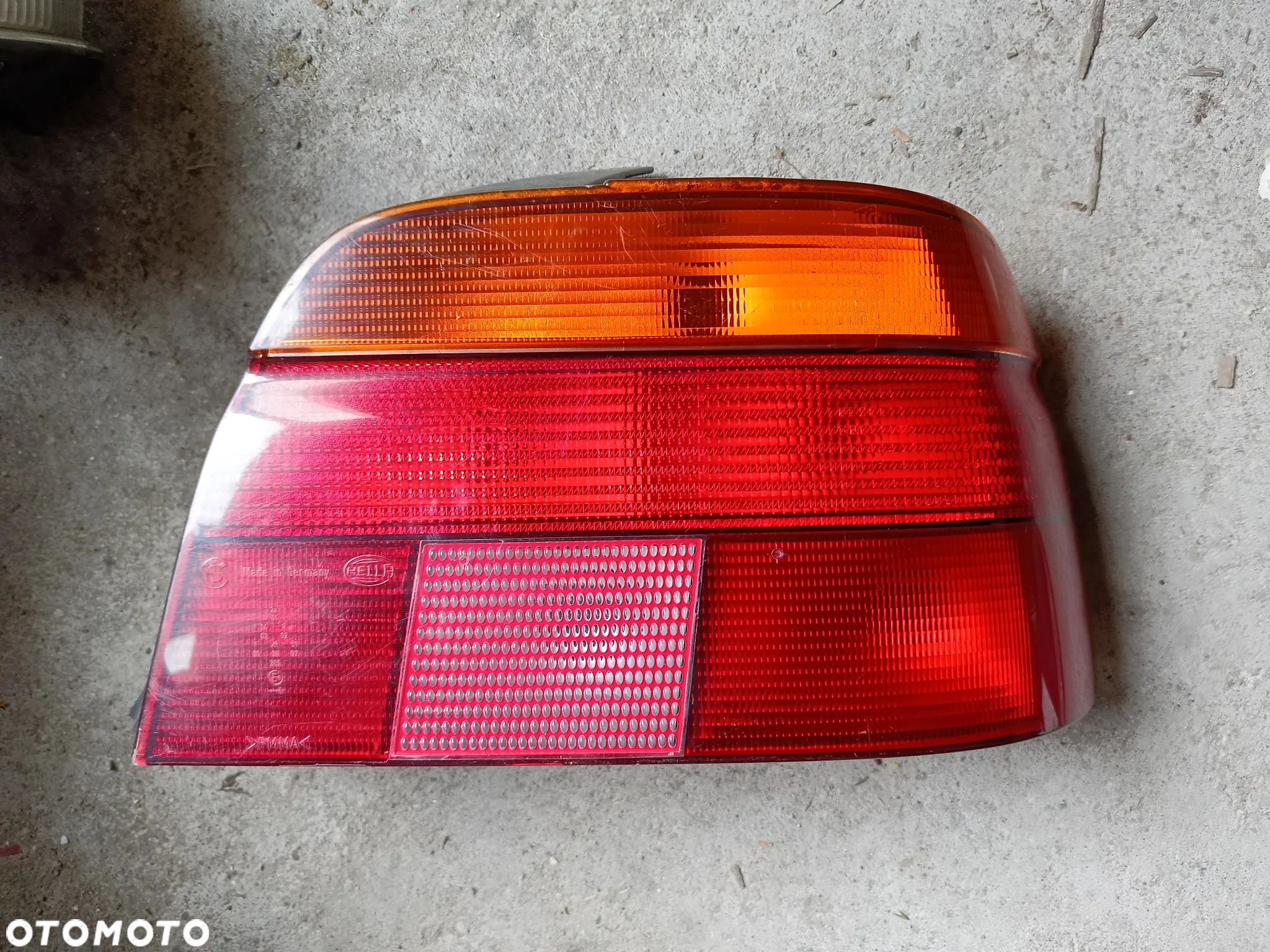 BMW E39 SEDAN Lampa tylna prawa pomarańczowa - 1