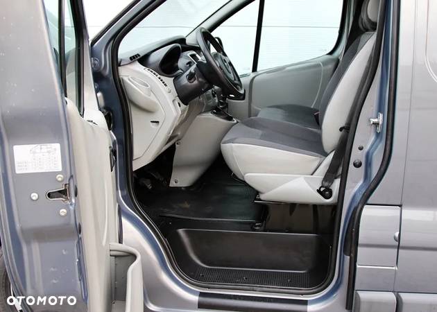 Opel VIVARO - 13