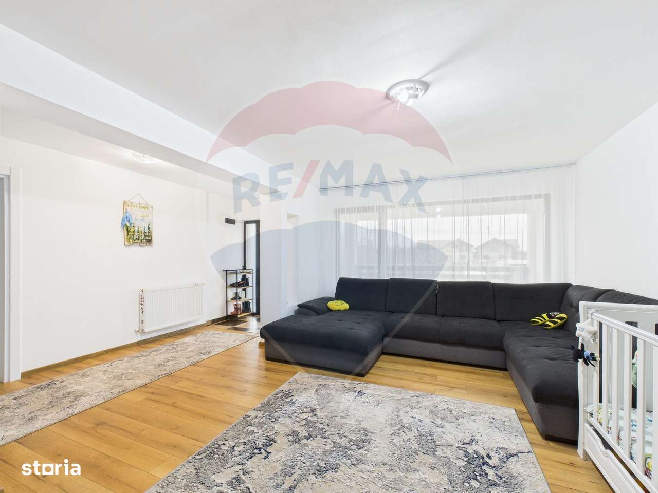 Vilă cu 7 camere de vânzare+teren 2200 mp, Darza-Crevedia - Imagine principală: 4/20