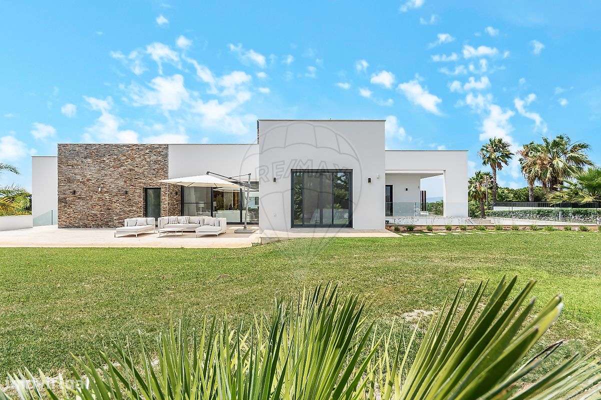 Moradia T8 para venda - Grande imagem: 5/50