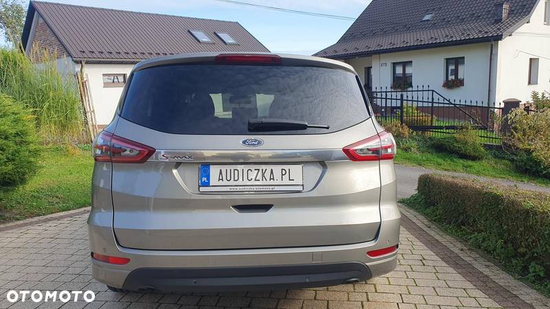 Ford S-Max 2.0 TDCi Titanium - 10