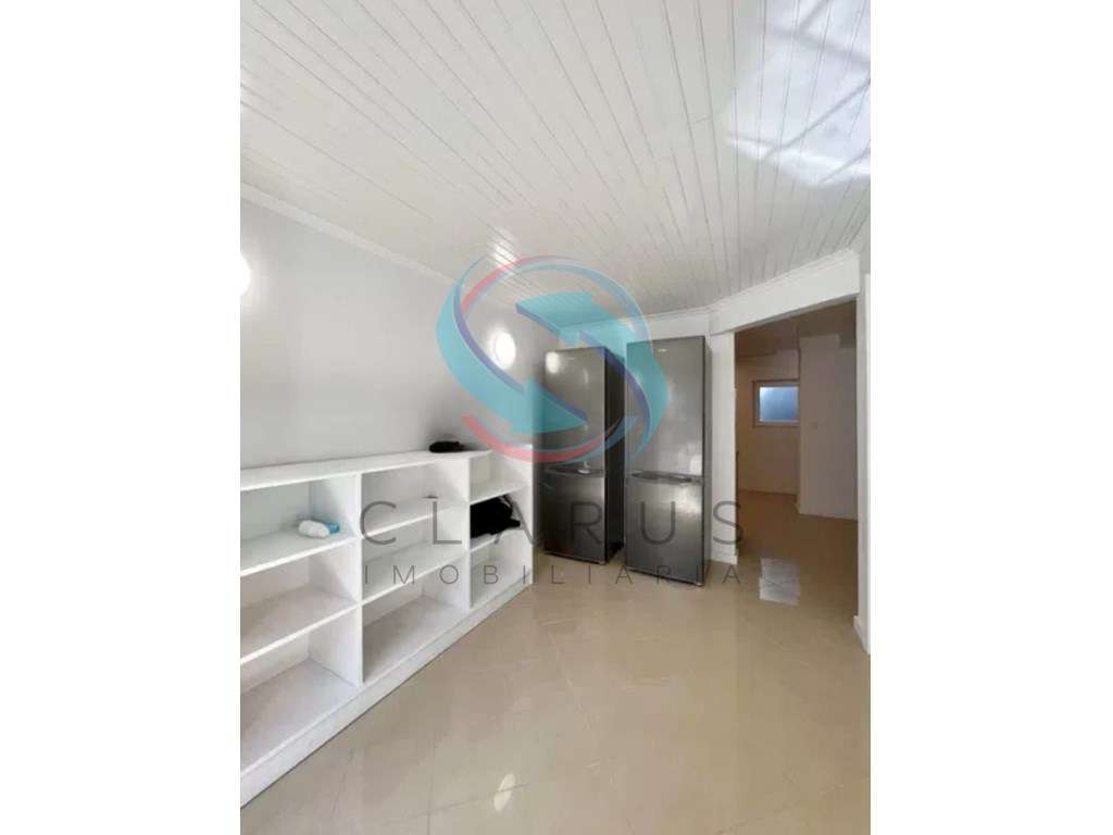 MORADIA GEMINADA à venda na Rua do Sítio ao Casalinho da Ajuda - Grande imagem: 4/23