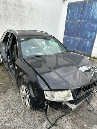 Audi A4 (8E5, B6) Avant  1.9 TDI 130cv 2006 para peças - 1