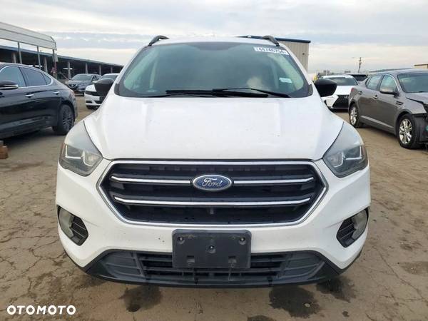 Ford Kuga - 6