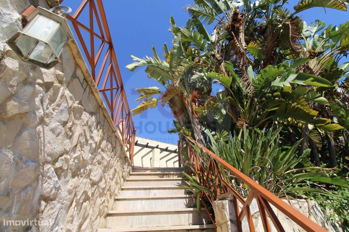 Moradia Isolada T6 com Vista Magnífica sobre a Serra em Estoi - Grande imagem: 4/60