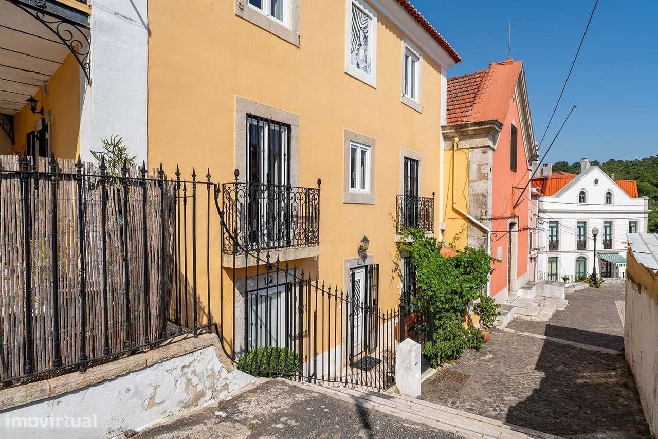 Predio do Século XIX em Benfica – Lisboa-0