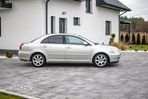 Toyota Avensis - 13