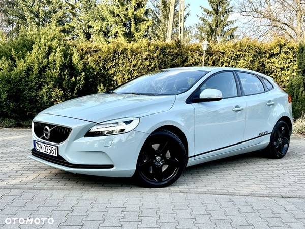 Volvo V40 - 16