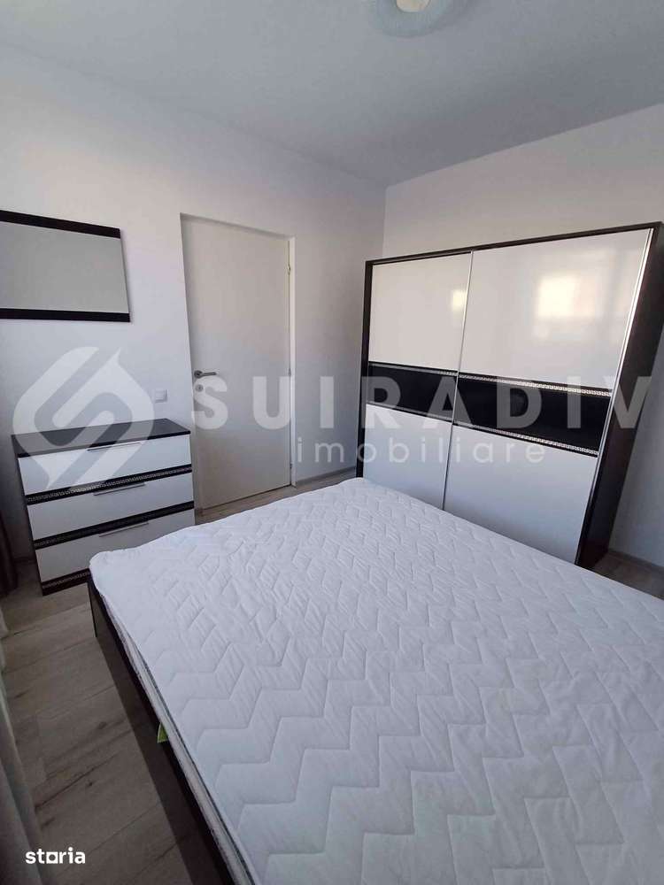 Duplex cu 4 dormitoare și curte de 250 mp - Imagine principală: 5/8