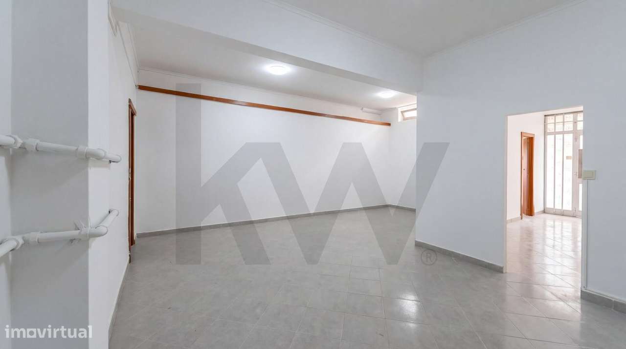 Loja Ampla e Versátil de 90m2 – Póvoa de Santo Adrião, Rua Bartolomeu - Grande imagem: 3/15