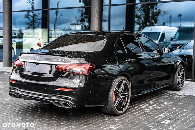 Mercedes-Benz Klasa E AMG 63 S 4-Matic+ - 11