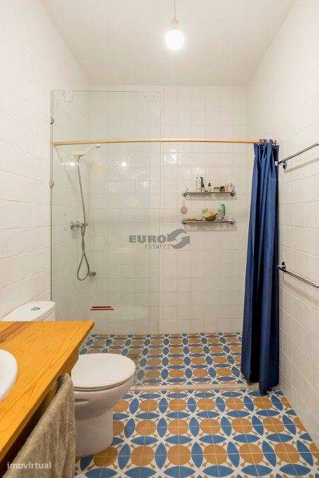 Moradia duplex na Graça com 5 Quartos e Jardim-14