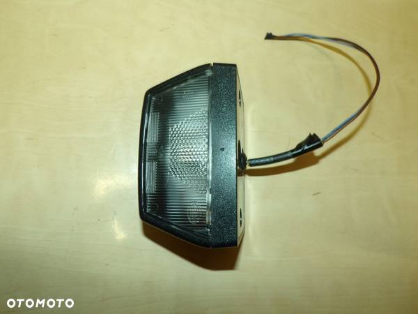 VW T5 T6 04- Lampka Podświetlenie Tablicy Rejestracyjnej Nowa Oryginał - 1