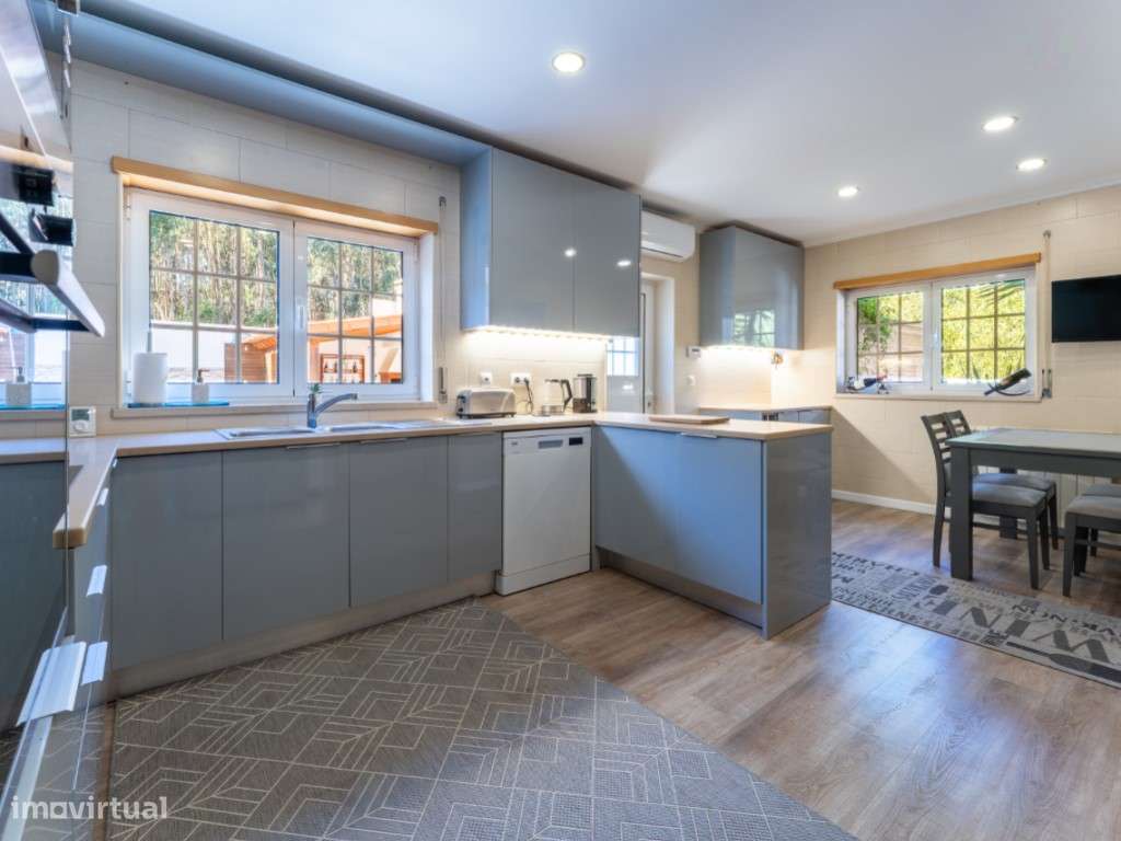 Moradia com Piscina, Jardim e Garagem no Nadadouro, Caldas da Rainha-8