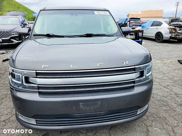 Ford Flex - 5