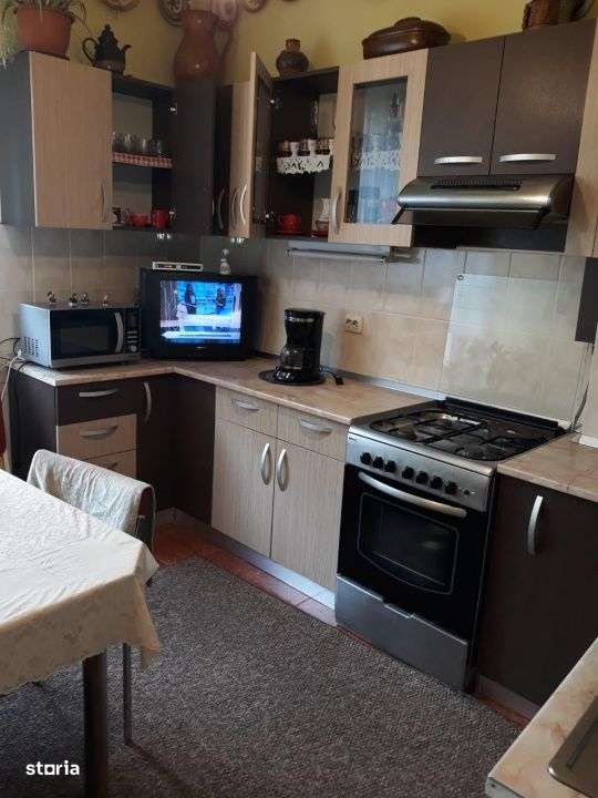 Vanzare apartament cu 3 camere, 75 mp, beci + garaj, ULTRACENTRAL-5