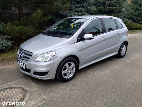 Mercedes-Benz Klasa B 150 BlueEFFICIENCY - 4