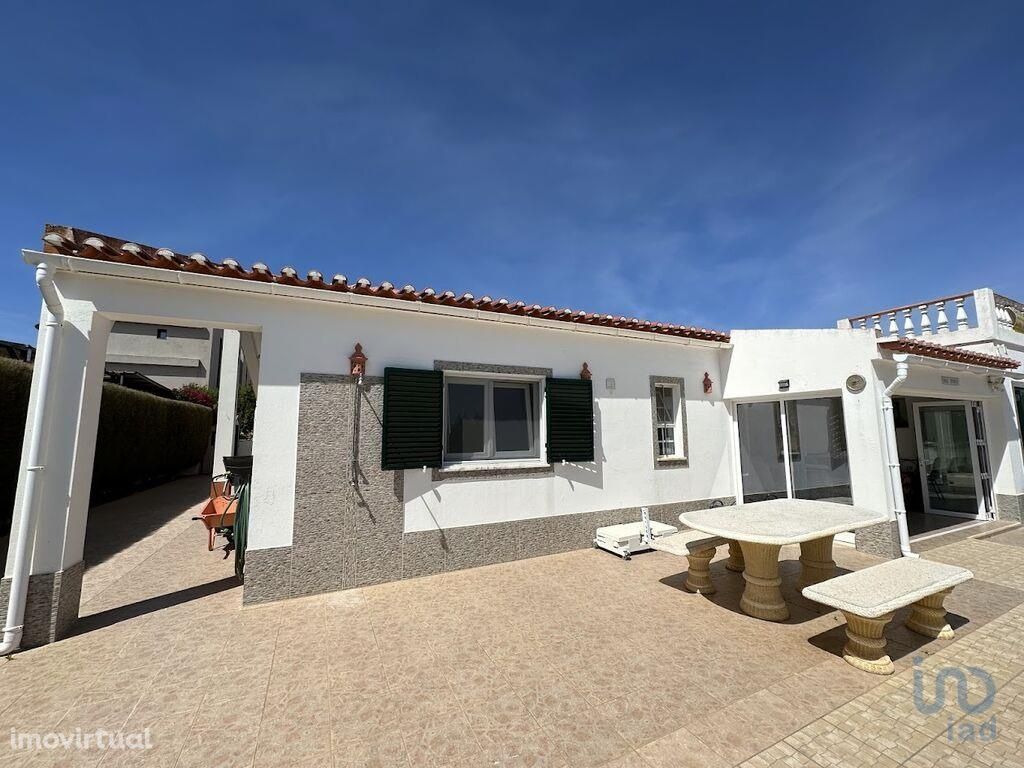 Casa / Villa T4 em Faro de 158,00 m2