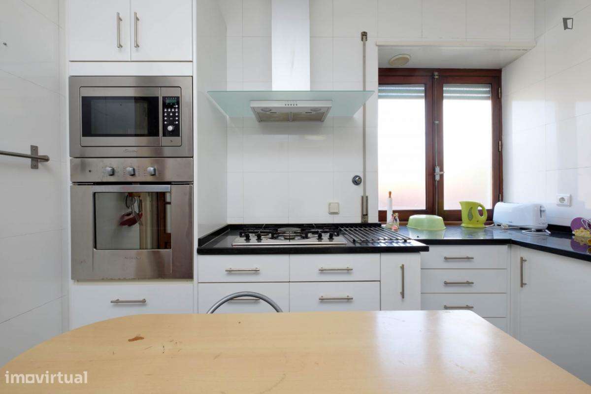 Quarto - localizado em Montes Claros Coimbra - Grande imagem: 4/10