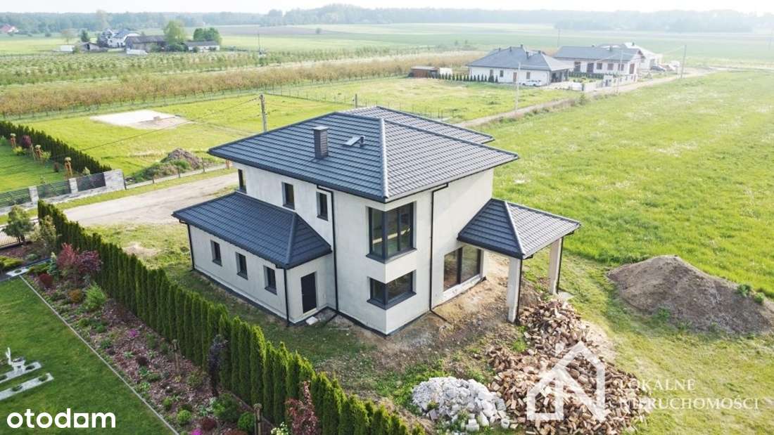 Nowoczesna, elegancka willa w miejscowości Brzozów-Kolonia na sprzedaż-3