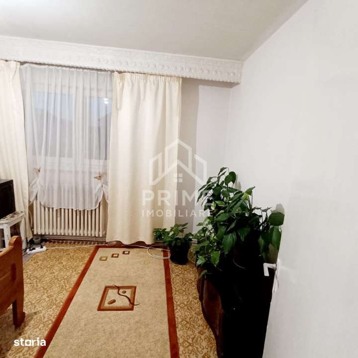 Apartament 2 camere, 51mp zona Cetate - Imagine principală: 3/8