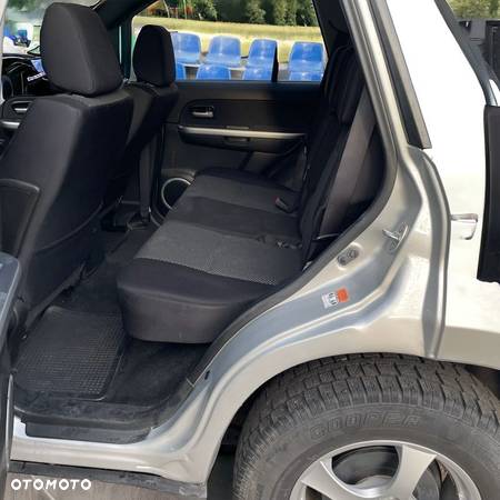 Suzuki Grand Vitara 2.0 De luxe - 5