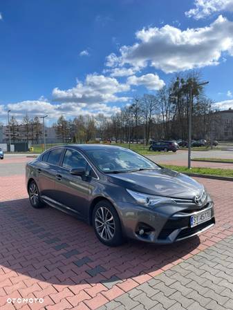 Toyota Avensis 1.8 Premium - 3