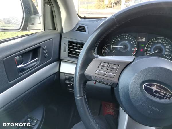 Subaru Legacy 2.0 D Sport - 9