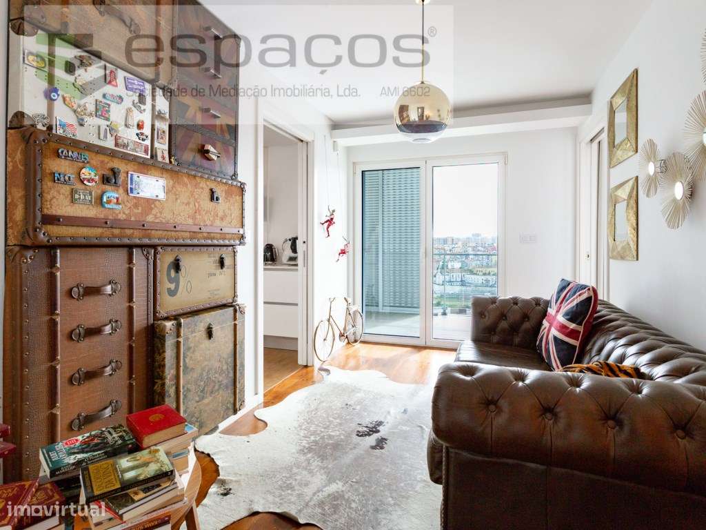 Fantástico T4 com Terraço Privativo, Varanda, Box , Vista Rio, Quin...-22