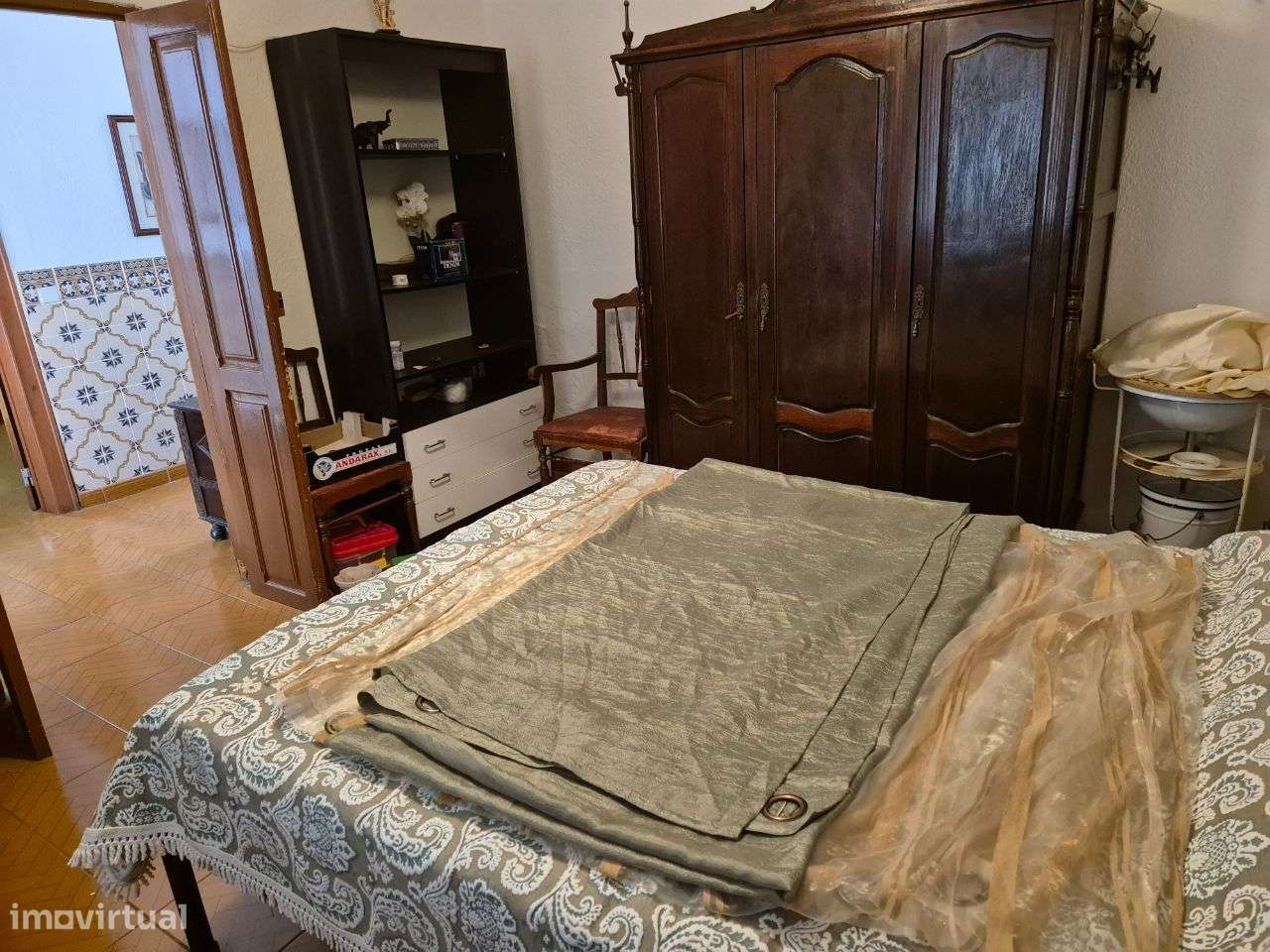 Excelente moradia terrea com 2 logradouros na Aldeia dos Fernandes-14