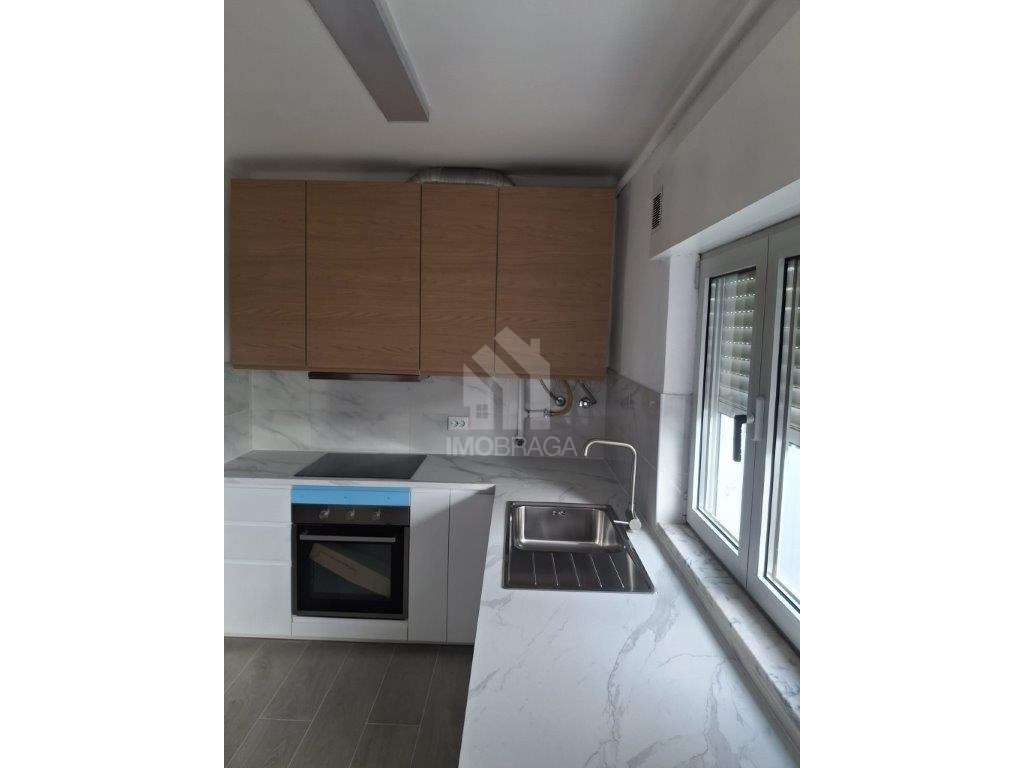 Venda Apartamento T3 Remodelado, em Portimão - Grande imagem: 2/12