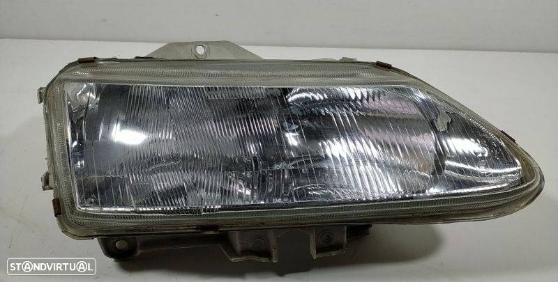 Farol Direito Renault Laguna I (B56_, 556_) - 1