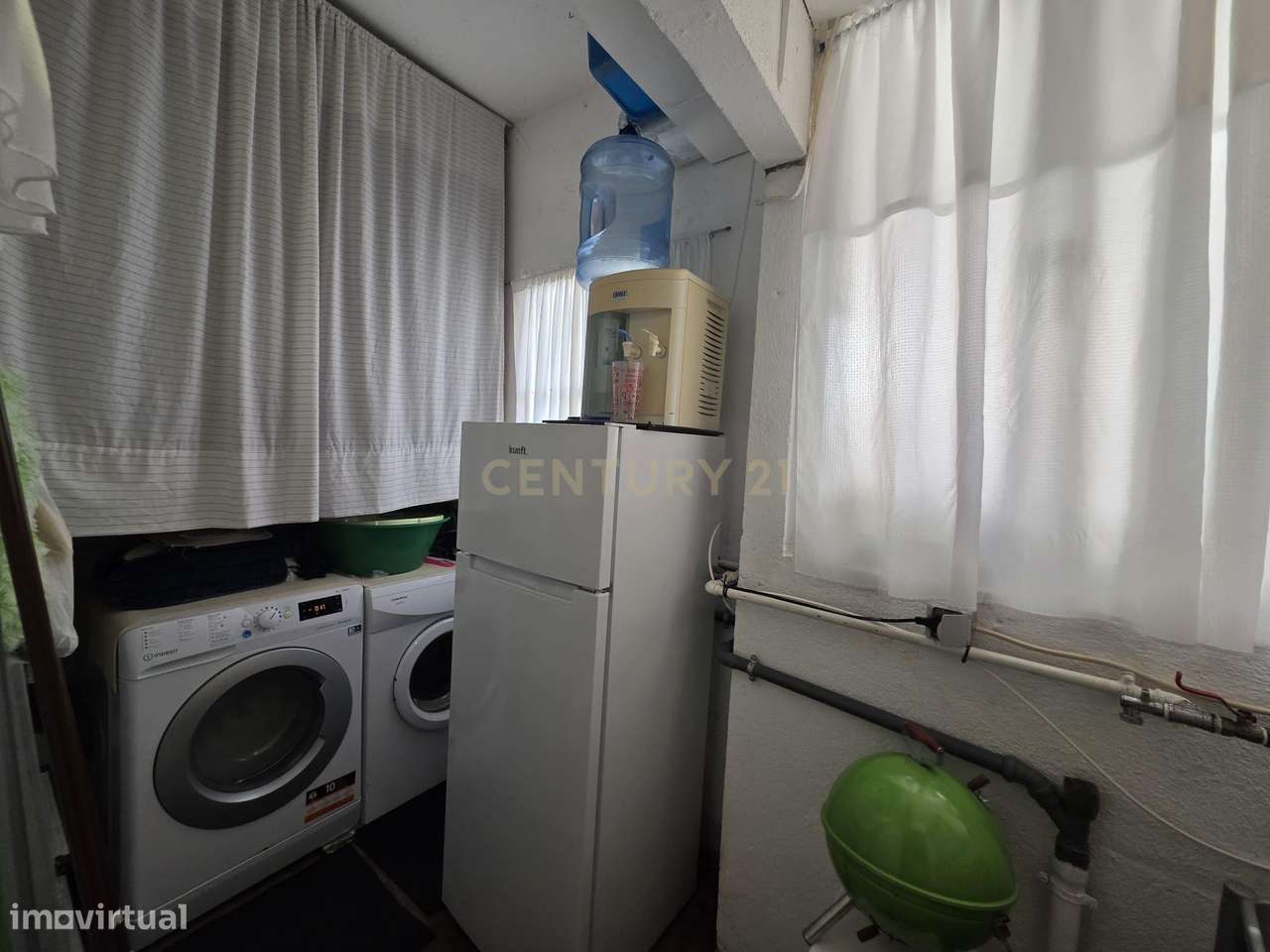 Apartamento T2 em Casal de Cambra-9