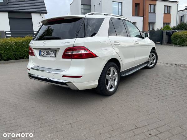 Mercedes-Benz ML 350 BlueTec 4-Matic - 5